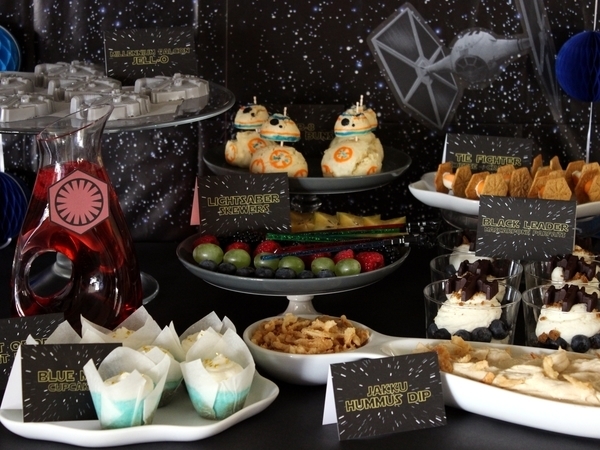 How to Throw the Ultimate Star Wars: The Force Awakens Party